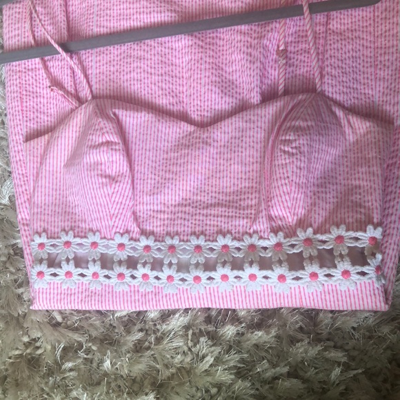 Lilly Pulitzer Pink and white seersucker dress - Picture 3 of 4